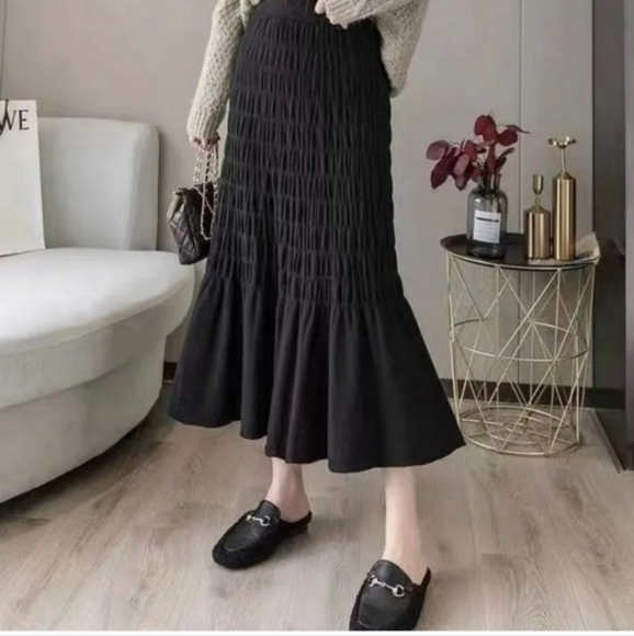 H&M Skirts Hm Smocked Fitted Black Midi Skirt Poshmark